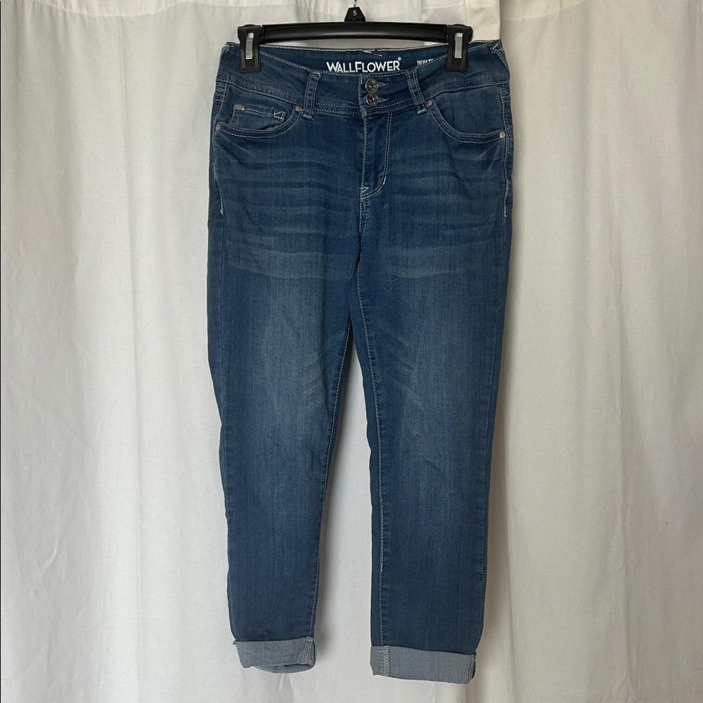 Wallflower Capri Jeans